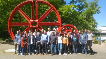 Group picture of all participants of the Mercator Lecture Series presented by Prof. Kenneth Raymond Gruppenfoto_Hörer der Mercator Vorlesungen von Prof. Raymond